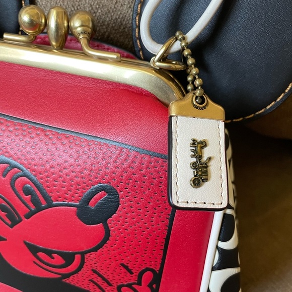 Disney X coach Mickey Mouse Ears BAG KISSLOCK limited Edition Rare Versatile - Picture 8 of 13